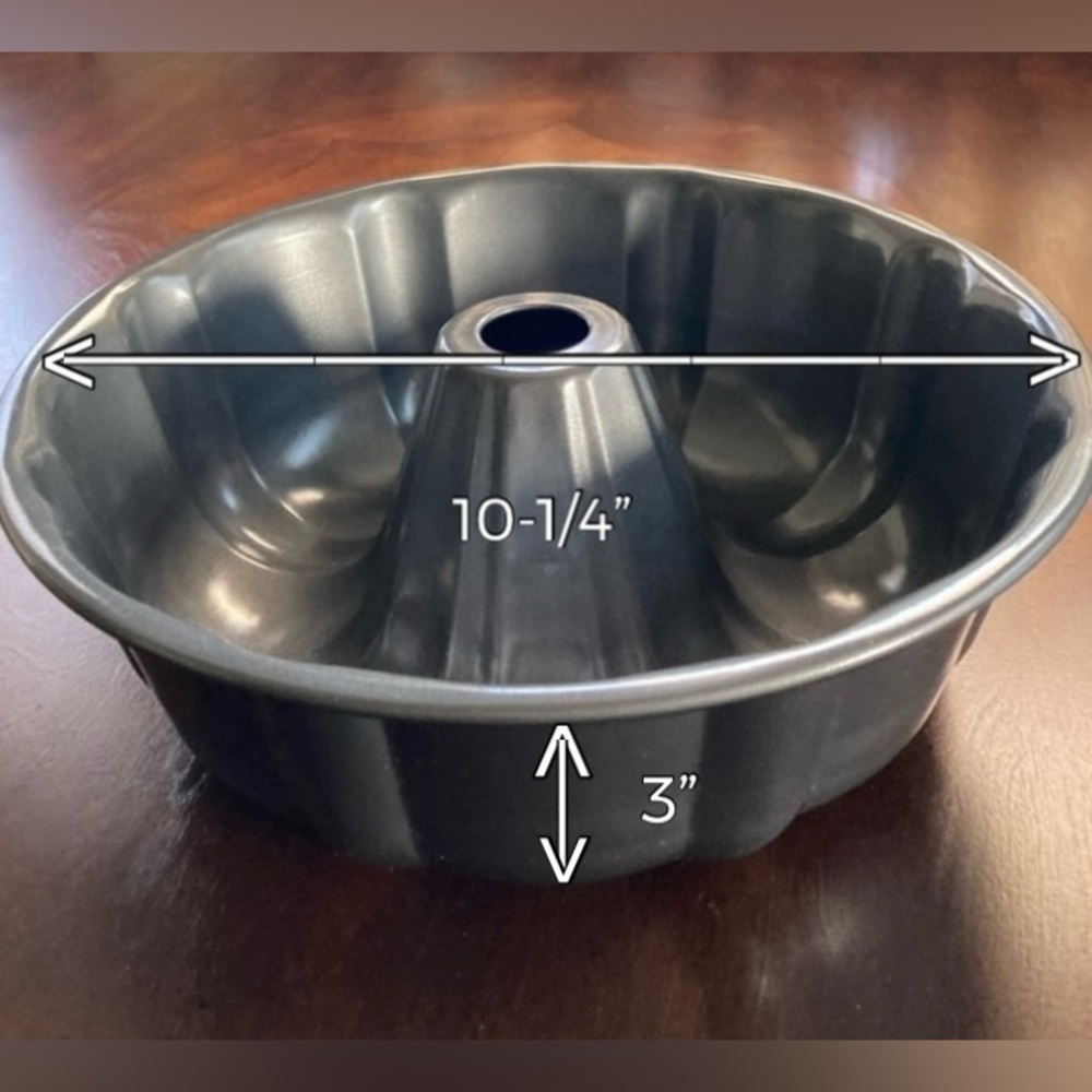 NEW Teflon Bundt Cake Pan - Picture 3 of 11